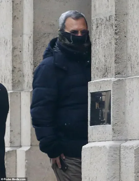 Ehud Barak caught covering his face while entering Jeffrey Epstein’s home in 2016.
